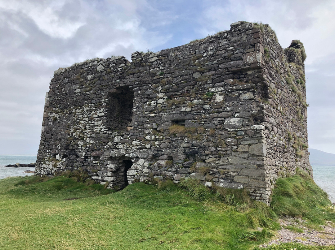 McCarthy Mór Tower House - Ballinskellig Castle-Ballinskelligs必去景点