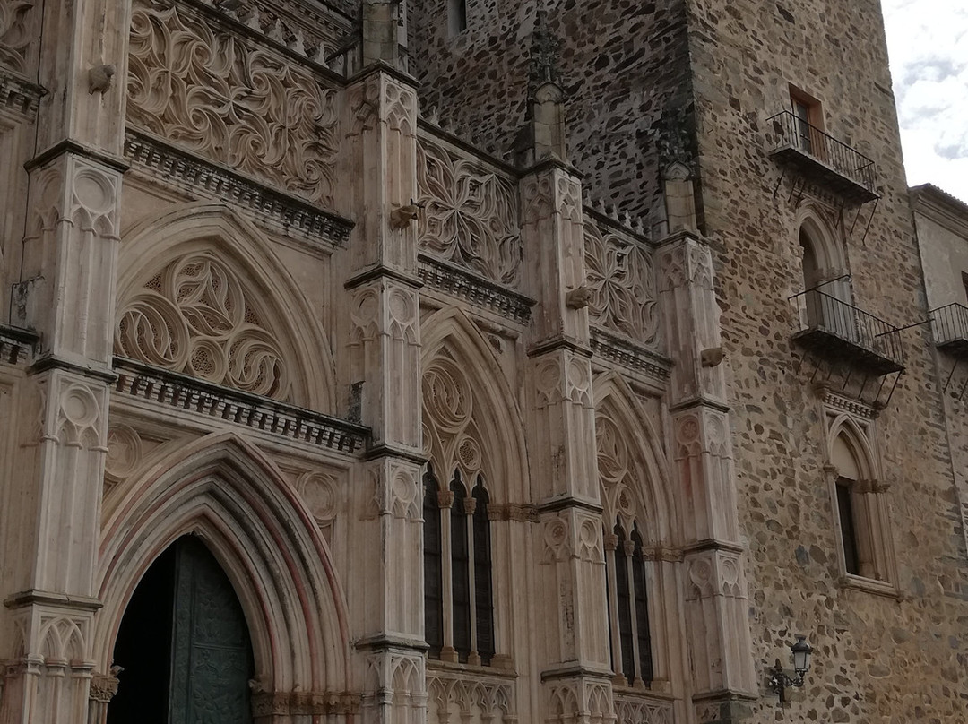 Museos Del Real Monasterio De Guadalupe景点图片