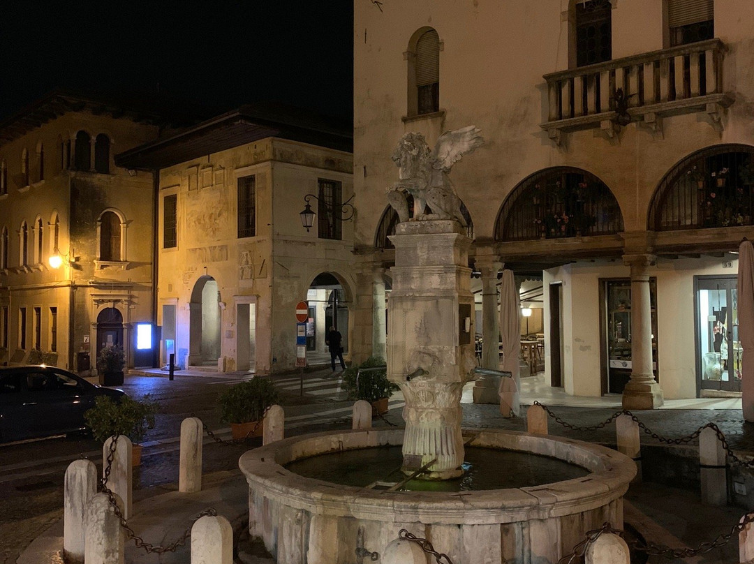 Piazza Garibaldi景点图片