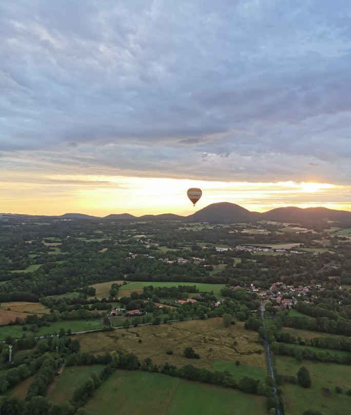 Auvergne Montgolfieres景点图片