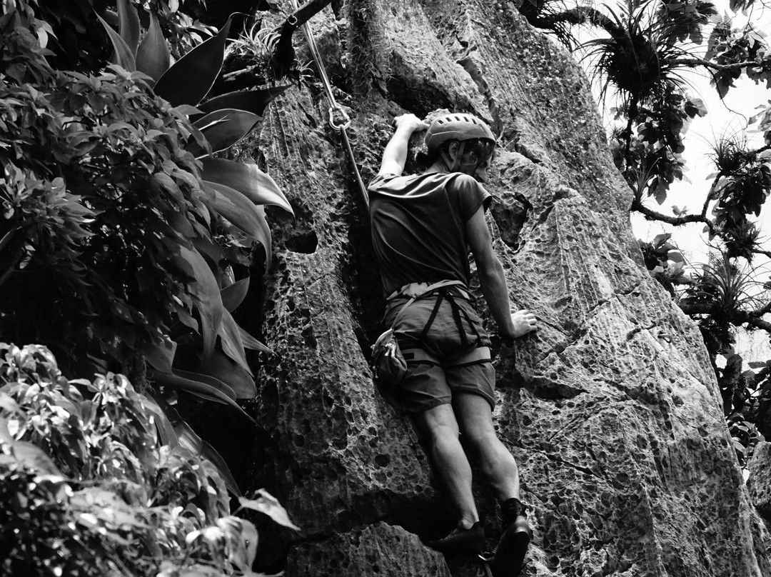 Summum Escalada-巴耶－德布拉沃必去景点