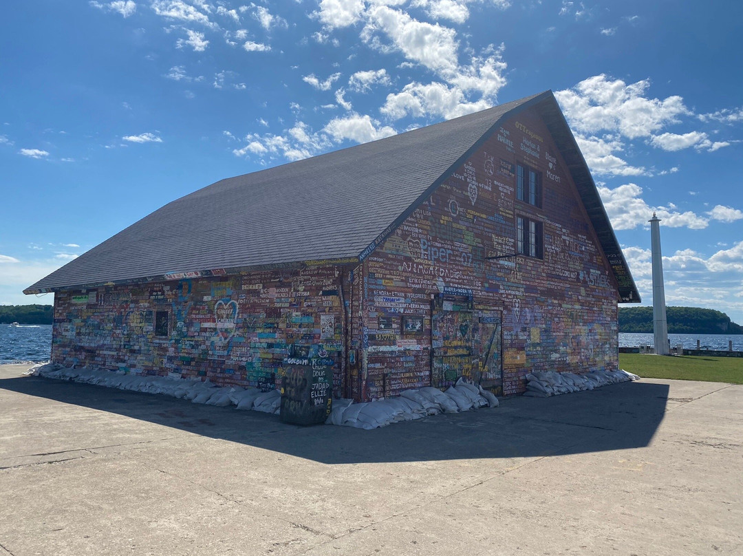 Francis Hardy Gallery-Ephraim必去景点