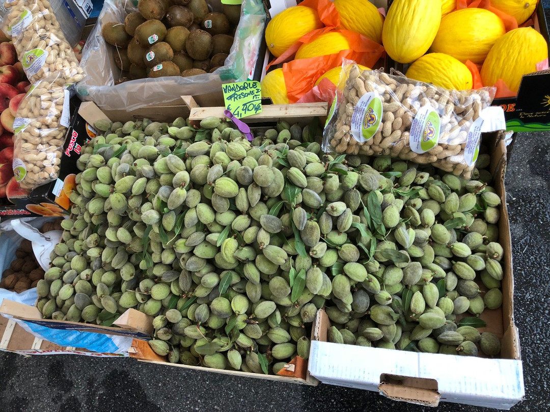 Mercato di Luino-Luino必去景点