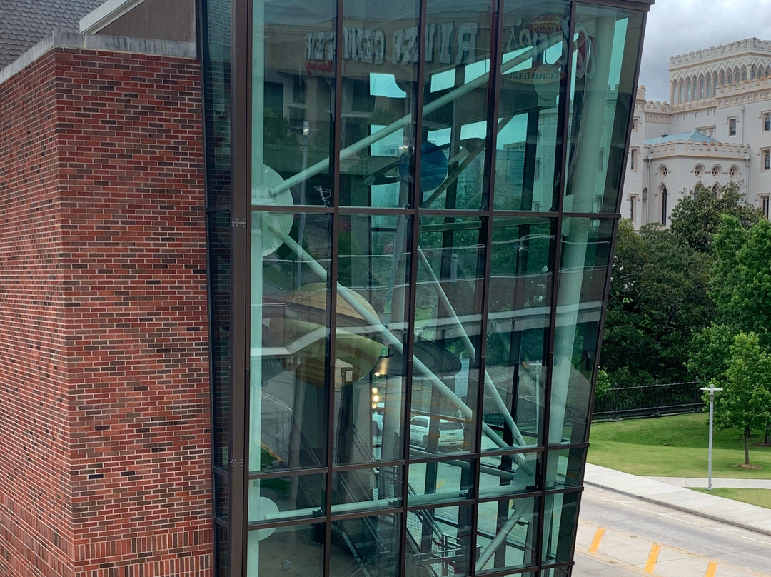 Riverfront Plaza-巴吞鲁日必去景点