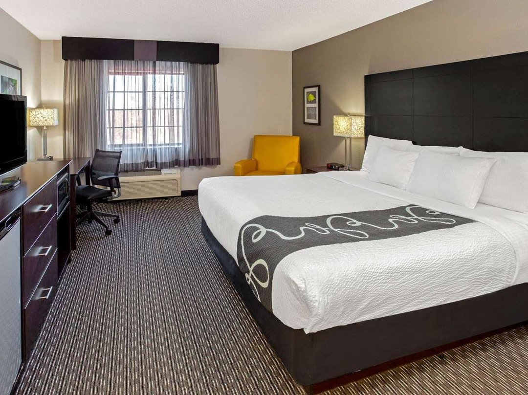 La Quinta Inn & Suites by Wyndham Milwaukee Delafield主图