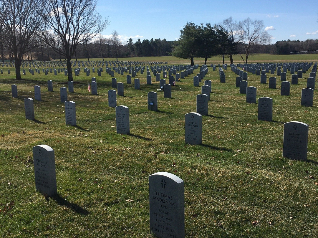 Gerald B.H. Solomon Saratoga National Cemetery景点图片