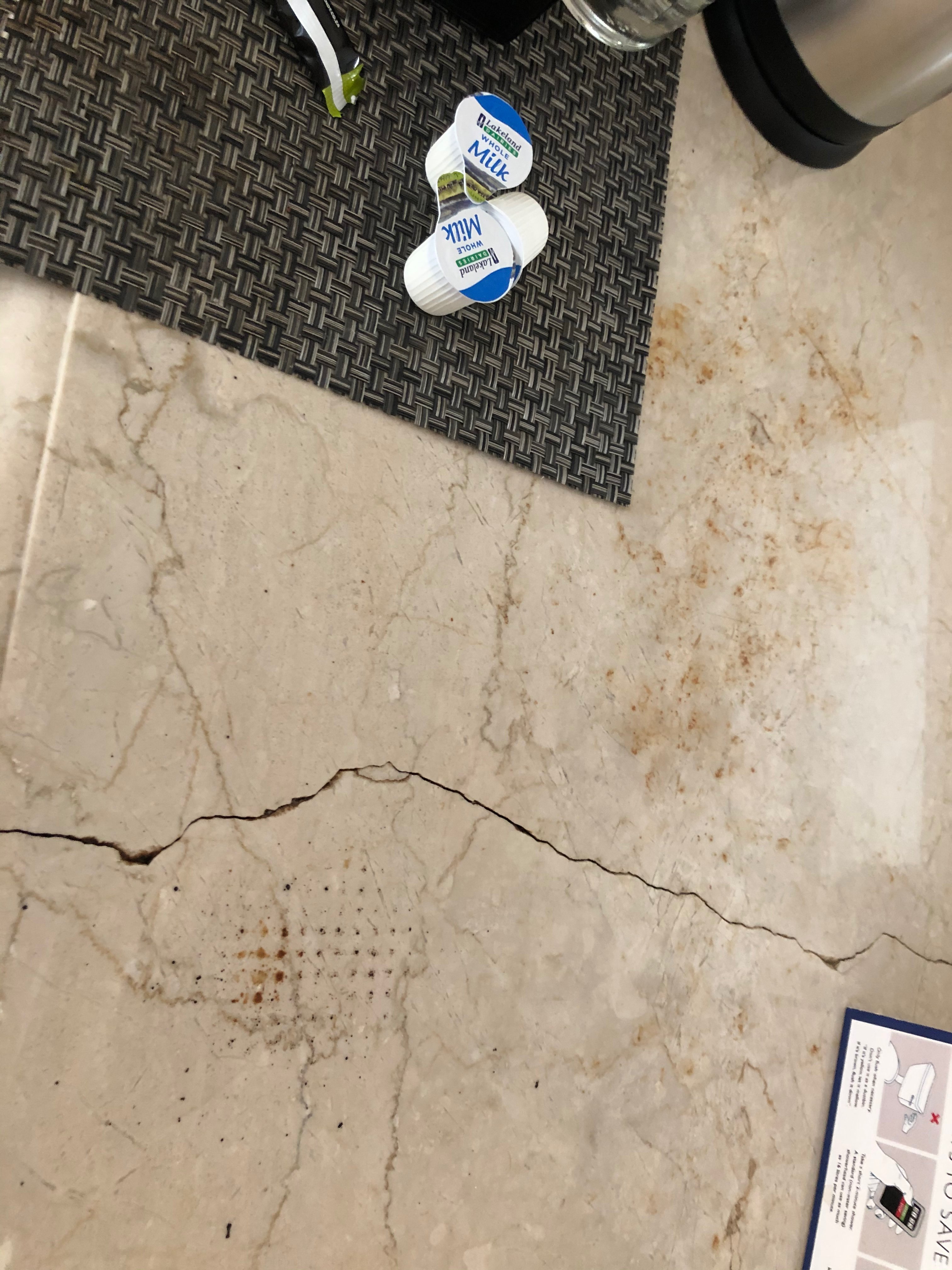 Radisson Blu Le Vendome Hotel, Cape Town-浴室