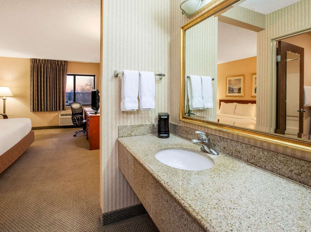 La Quinta Inn by Wyndham Detroit Southgate主图