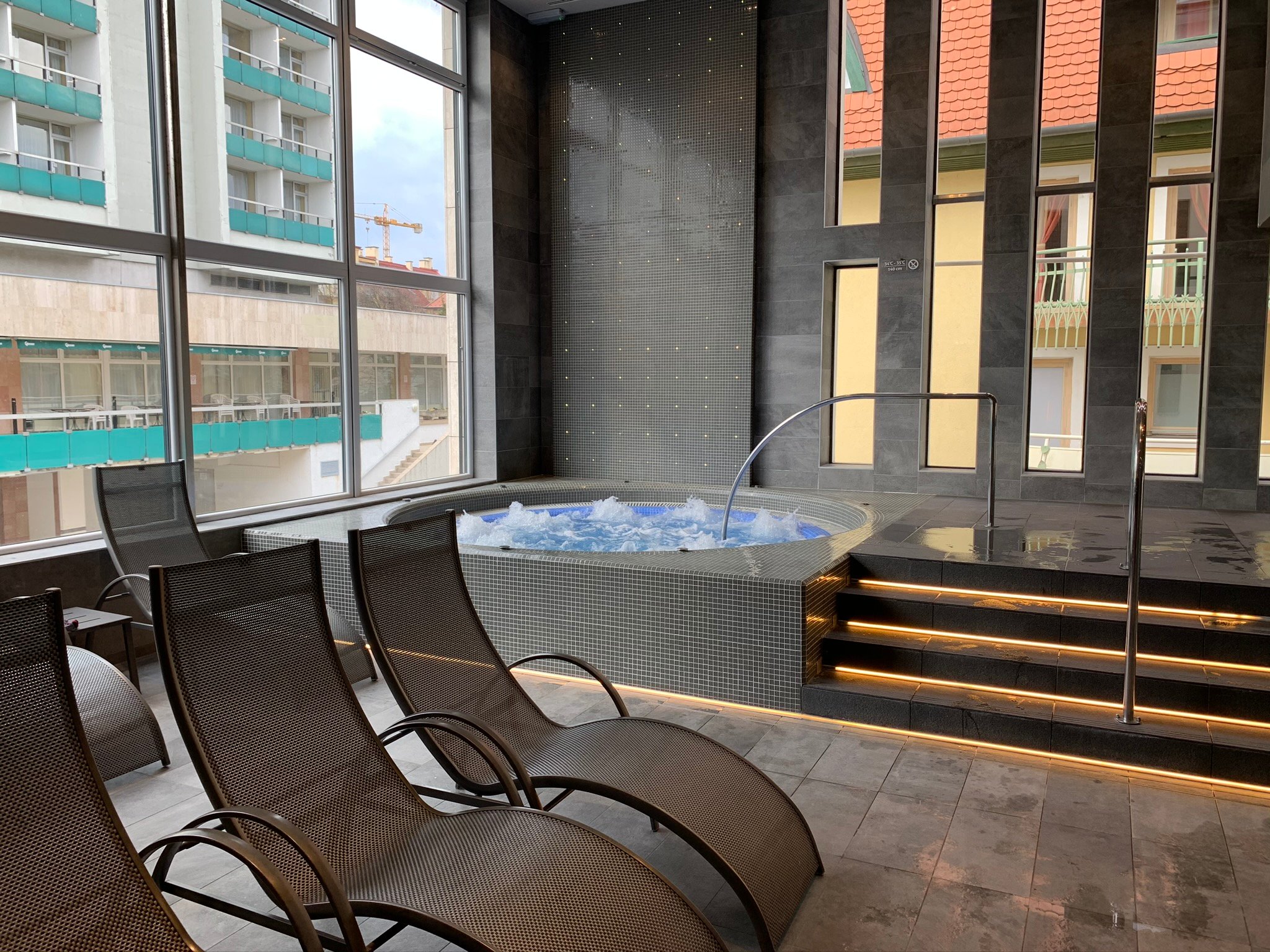 Bonvital Wellness & Gastro Hotel Heviz-泳池