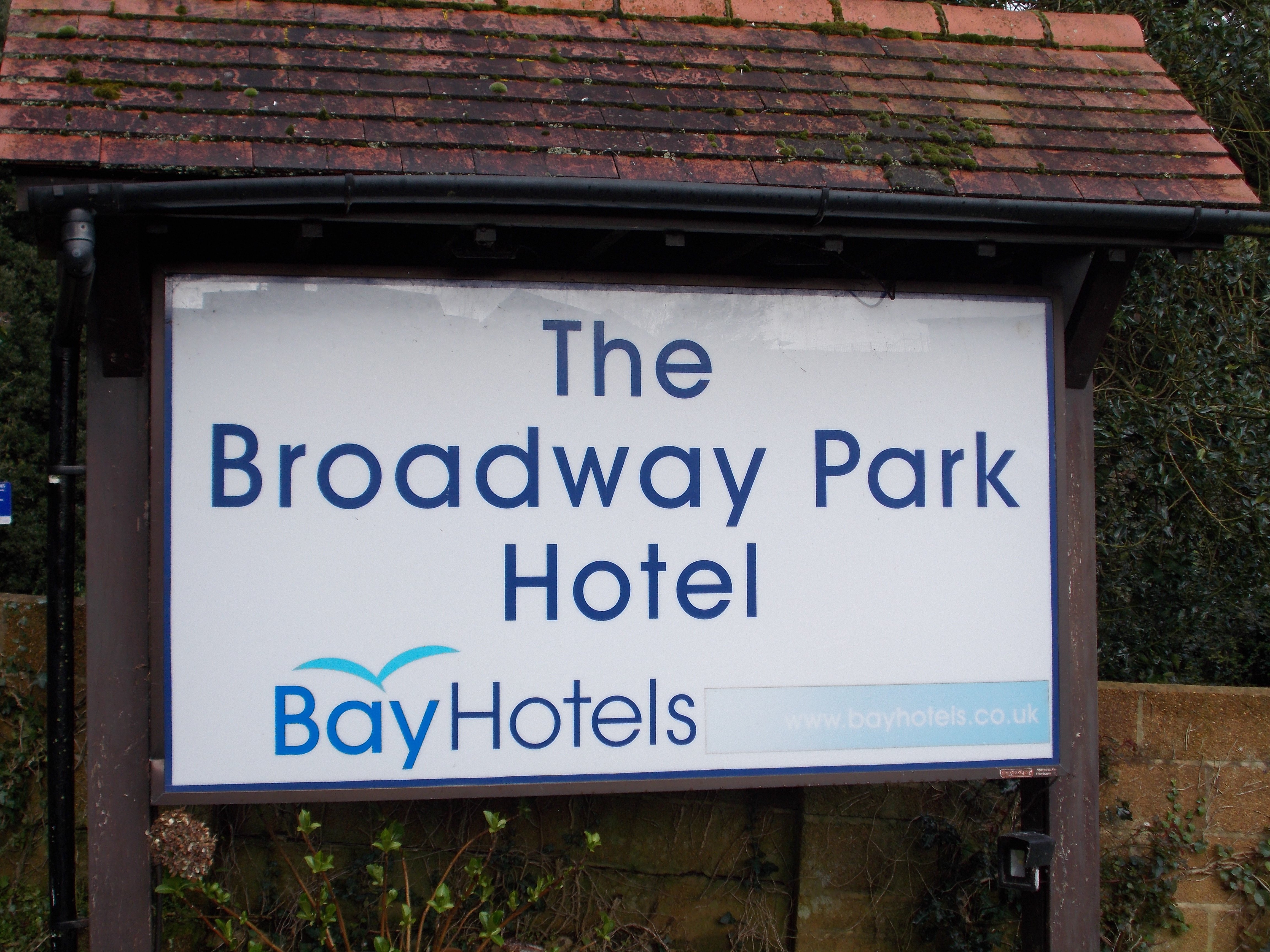 Broadway Park Hotel-浴室