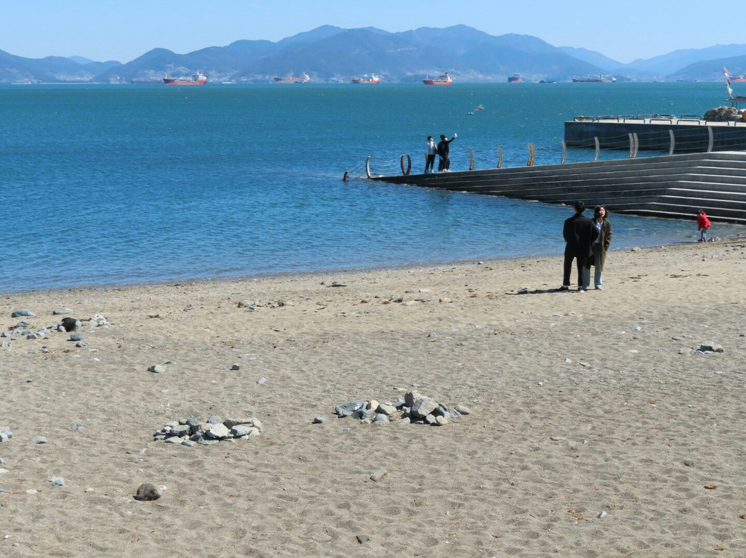 Manseongri Black Sand Beach-丽水市必去景点