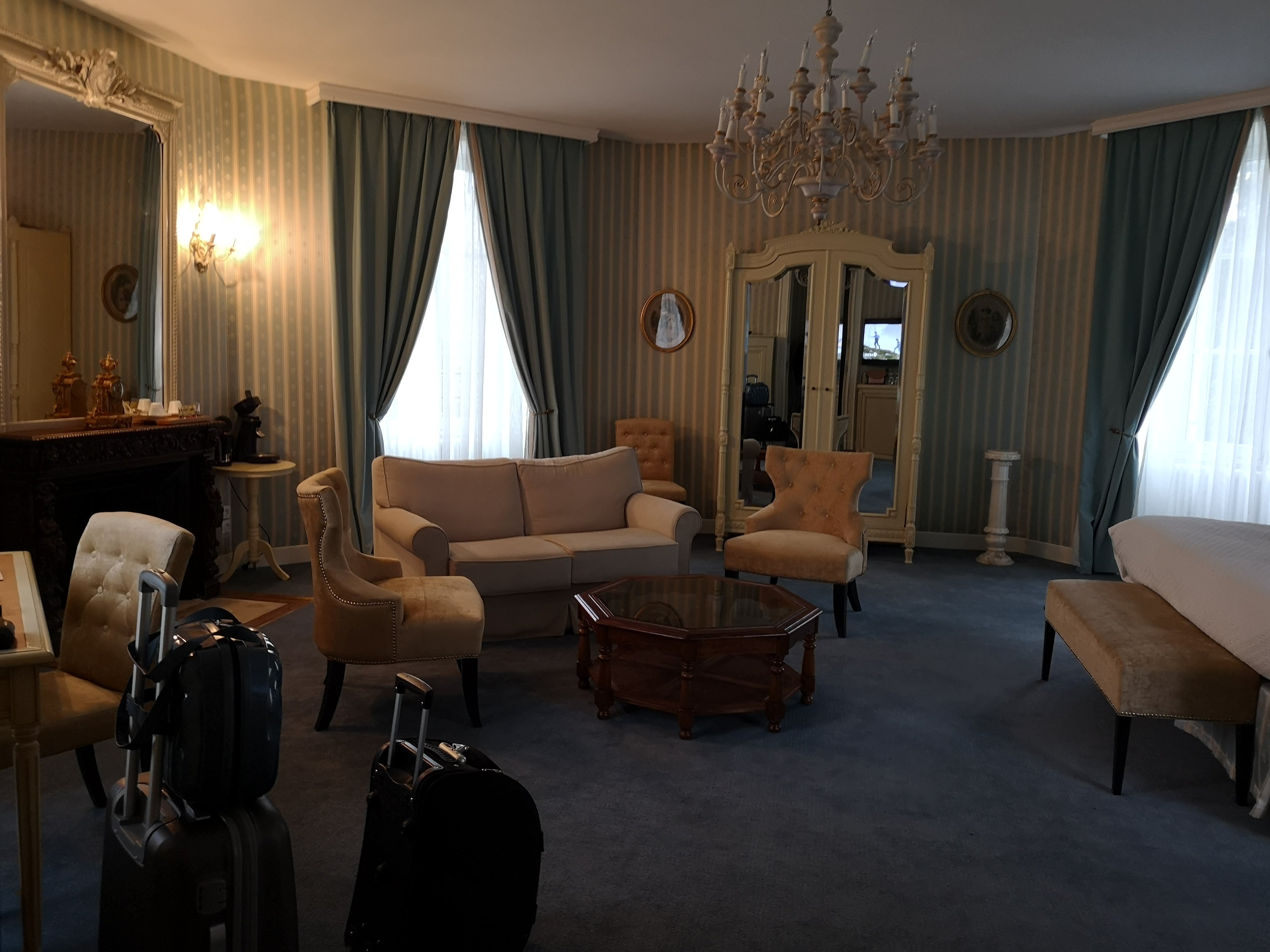 Château Laroche-Ploquin-官方