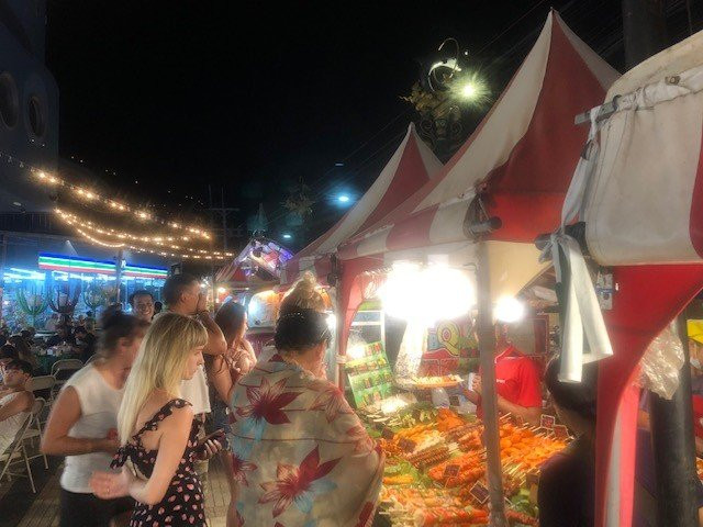 Beyond Nightmarket-芭东海滩必去景点