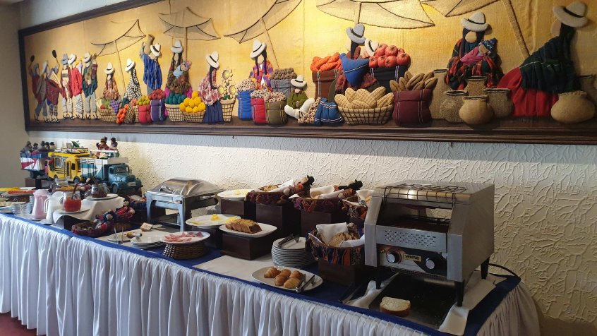 拉巴斯罗萨里奥酒店-餐饮