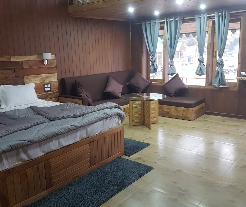 Silver Cloud Resort Pangot主图