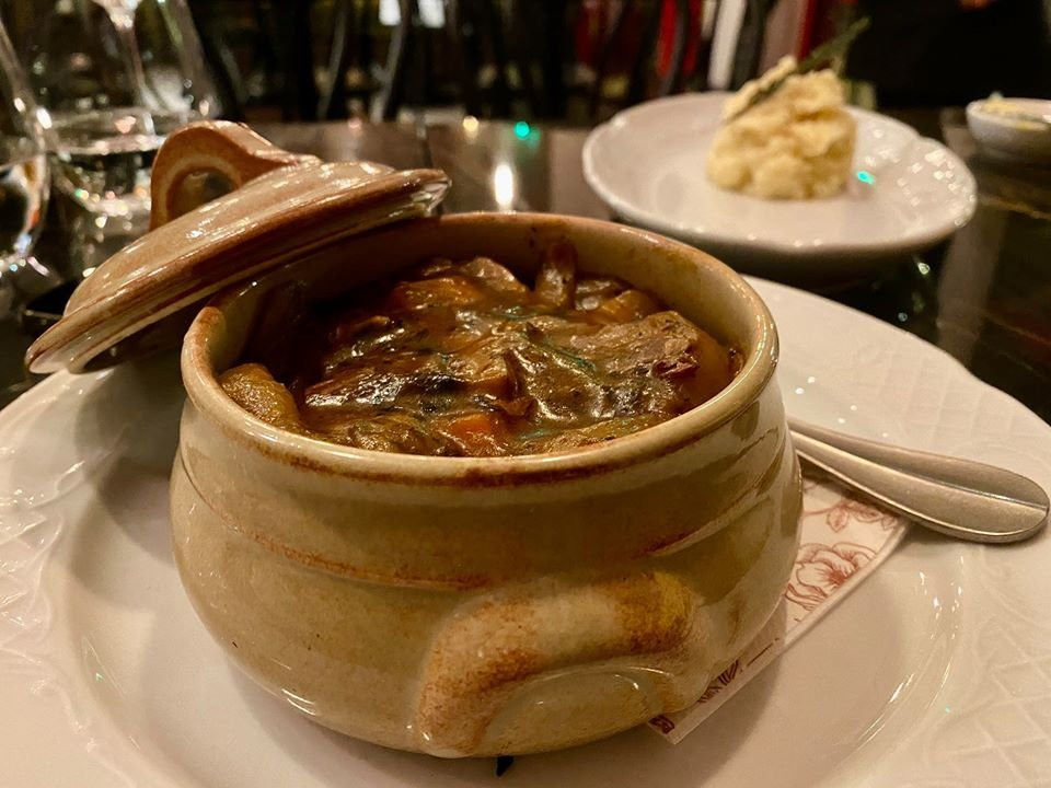 Chez Lucien, Petralona (Le Petit Bistrot)