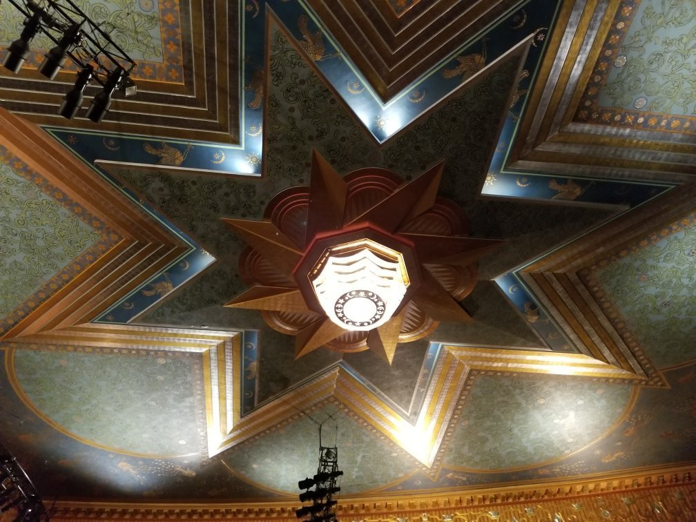 Warner Theater-托灵顿必去景点