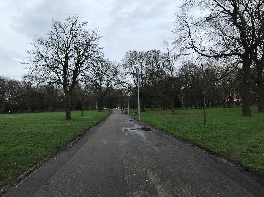 Whitworth Park-曼彻斯特必去景点