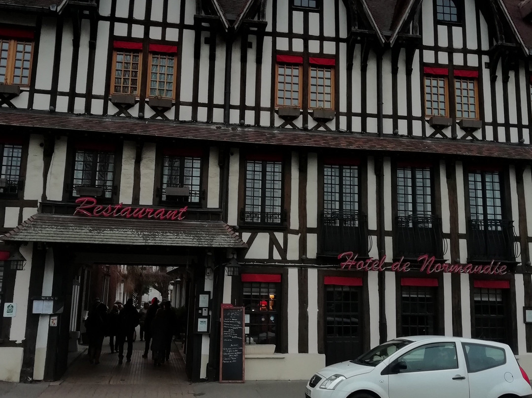 Logis Normandy Hotel主图