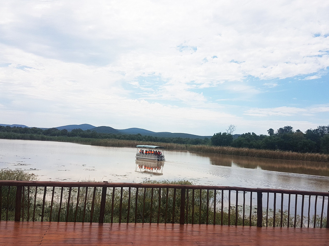 Crocodile Pools River Safaris-嘉伯隆里必去景点