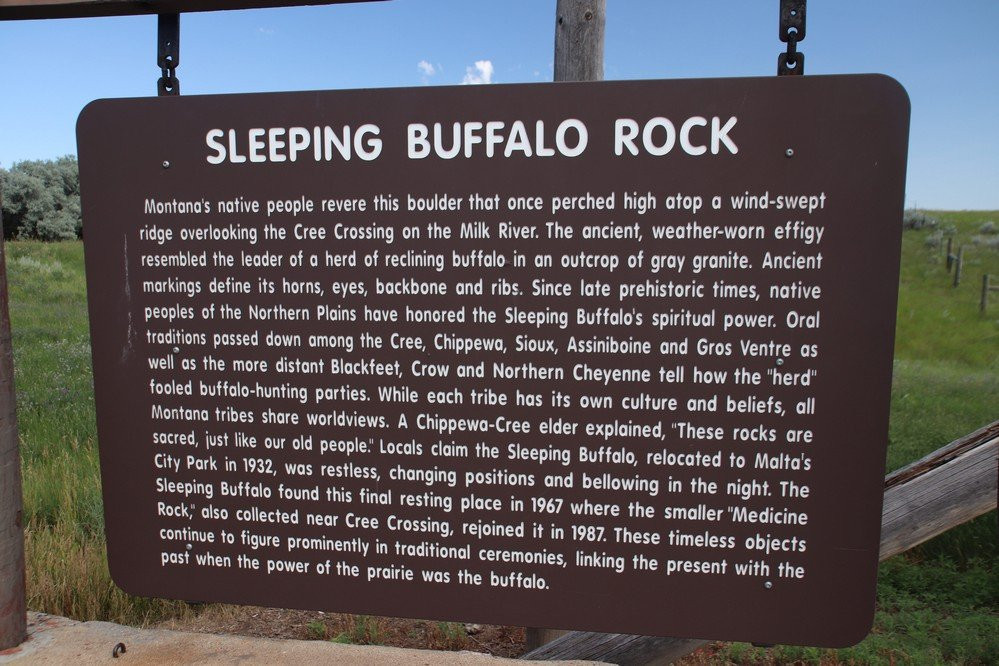 Sleeping Buffalo Rock景点图片