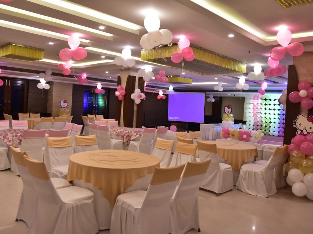 Sapna Clarks Inn主图