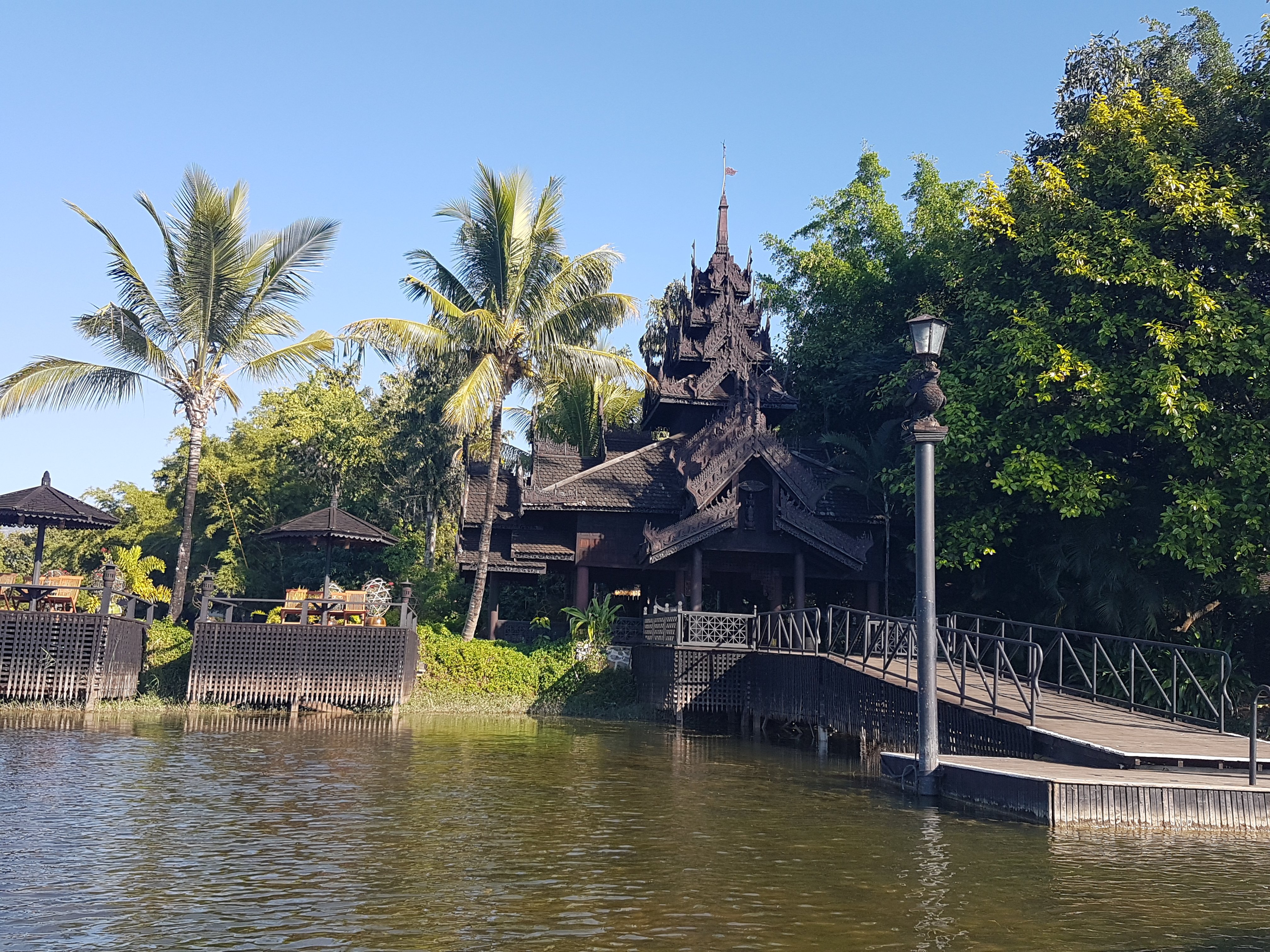 Inle Resort & Spa-浴室