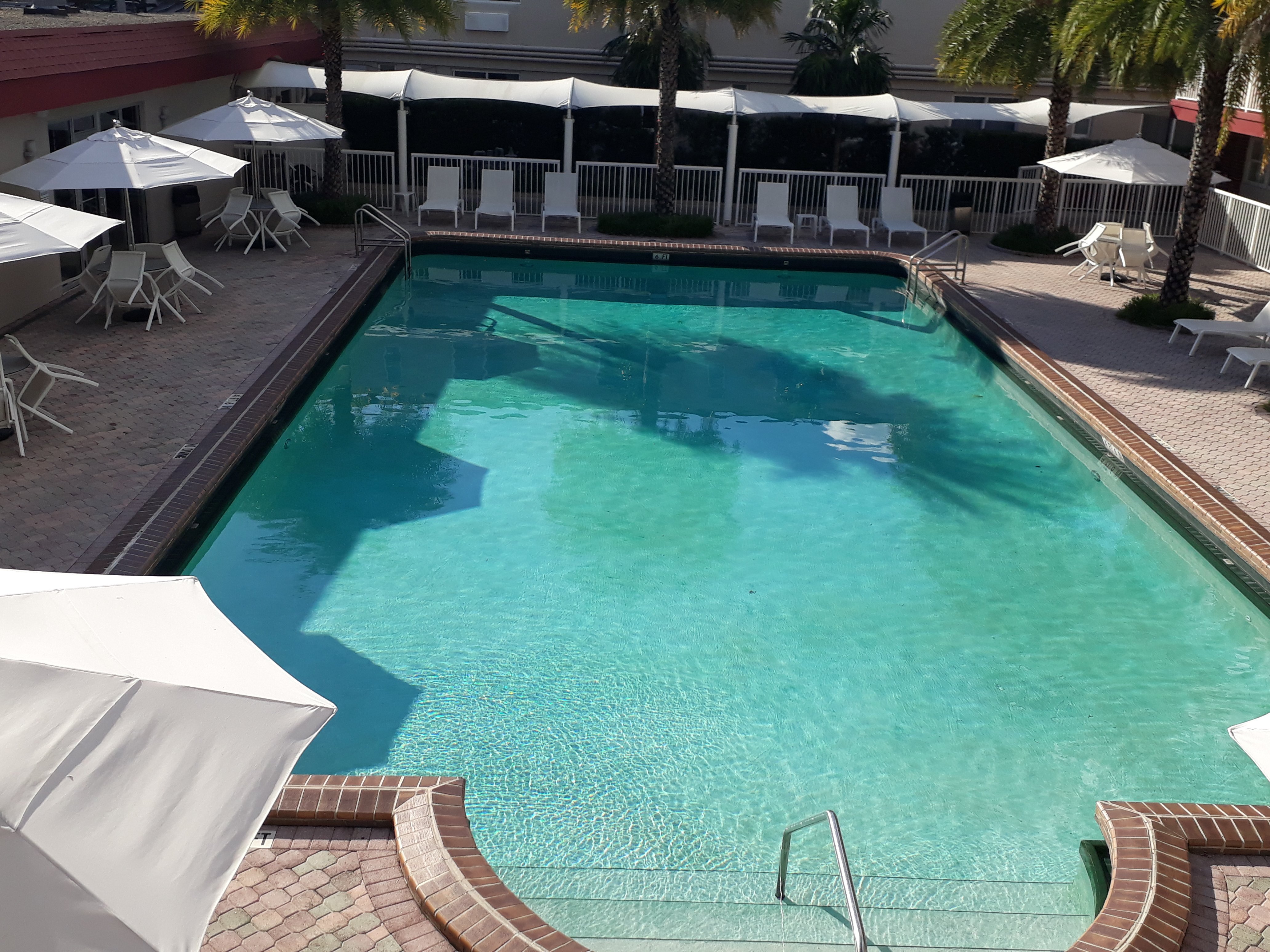 Ramada By Wyndham Miami Springs/miami International Airport-泳池