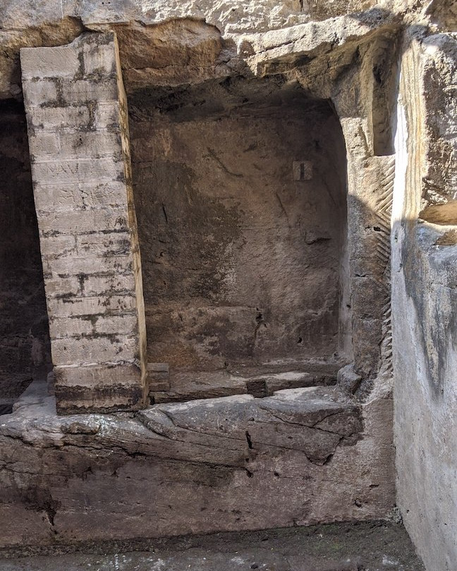 Uperkot Caves-居那加德必去景点