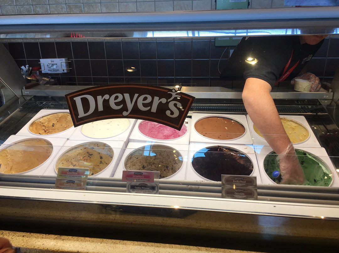 Cinemark Jess Ranch-Apple Valley必去景点