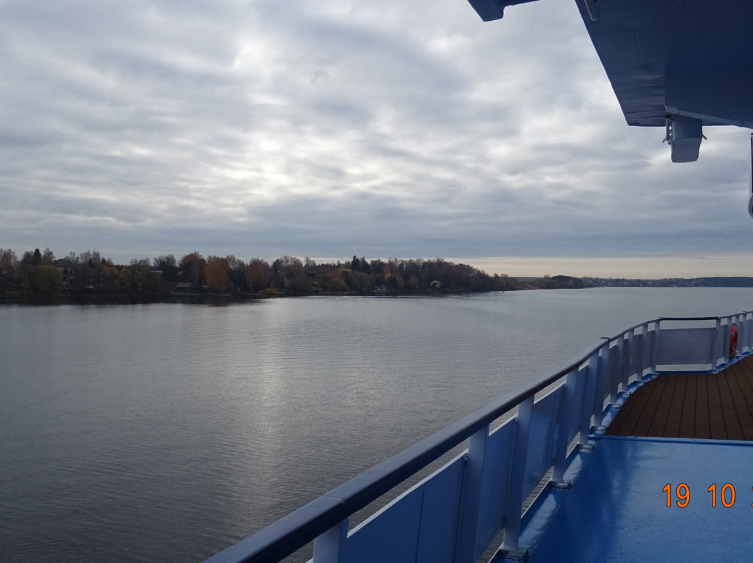 Vozdvizheniya Chestnogo Kresta Gospodnya Church-Sverdlovo必去景点
