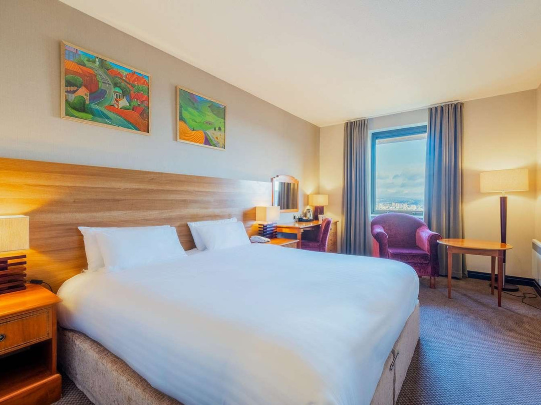 Cedar Court Hotel Bradford主图