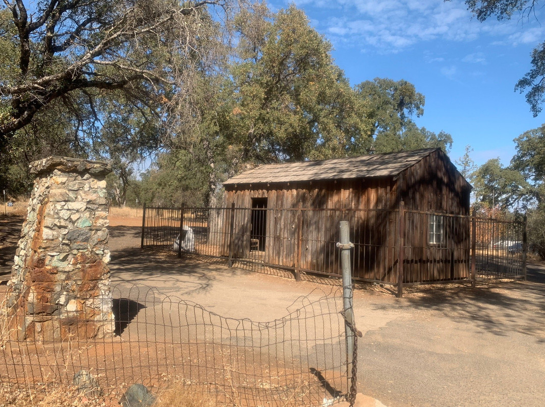 California Historical Landmark 138 - Mark Twain Cabin-Tuolumne必去景点