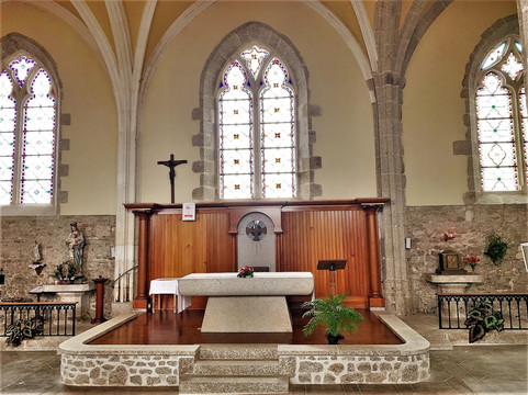 Église Notre-Dame-de-l'Assomption-Vernoux-en-Gatine必去景点
