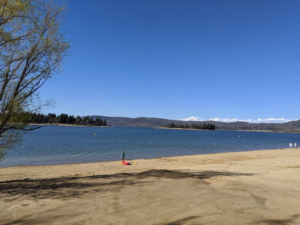 Lake Jindabyne景点图片