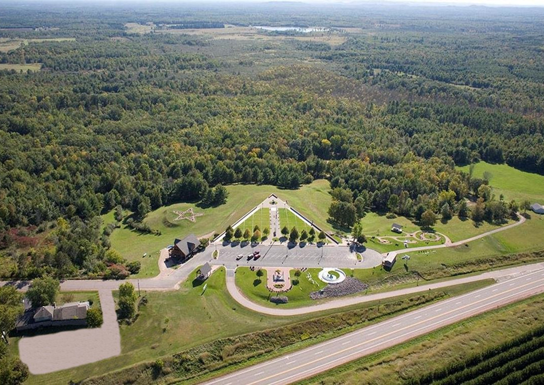 The Highground Veterans Memorial Park景点图片