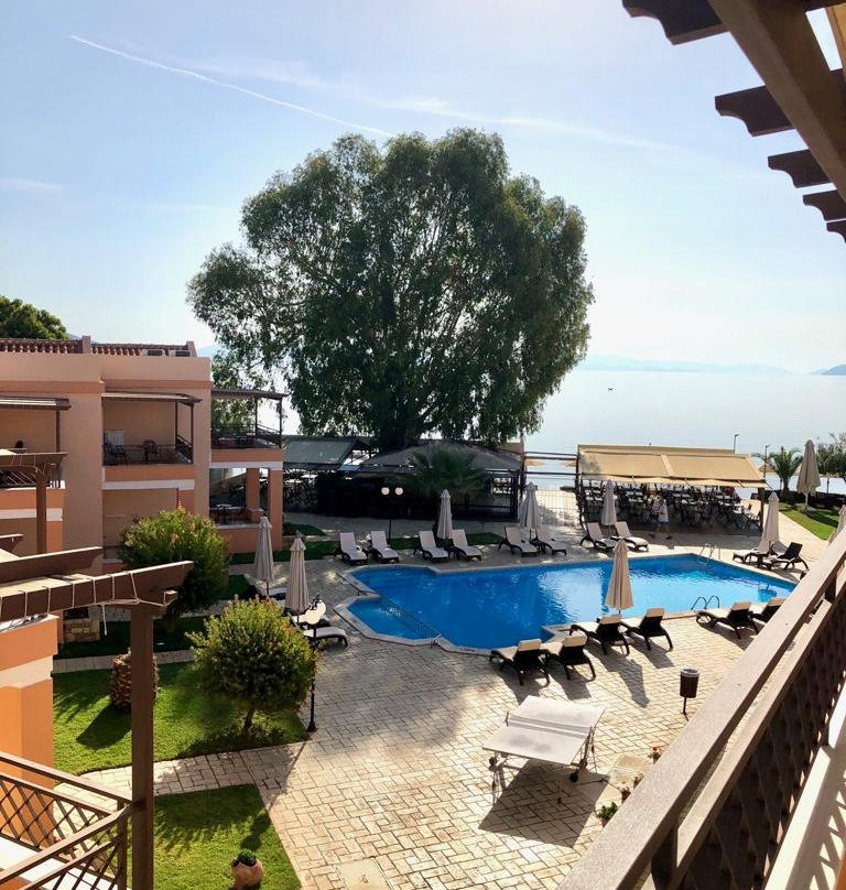 Avantis Suites Hotel主图