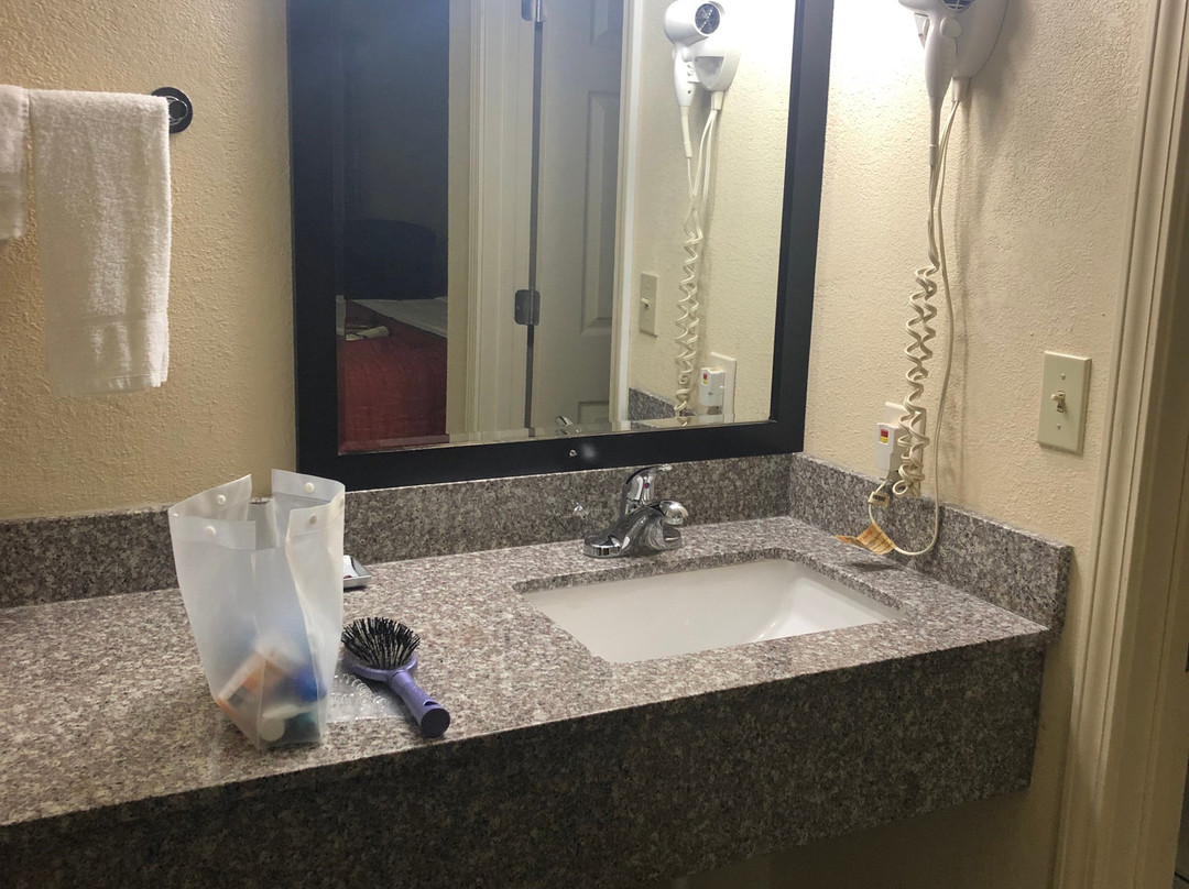 Westwoods Motel主图