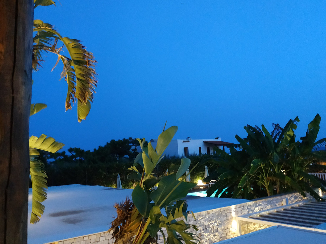 Cumeja - Beach Club & Hotel主图