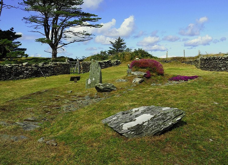 Ballafayle Cairn-Ramsey必去景点
