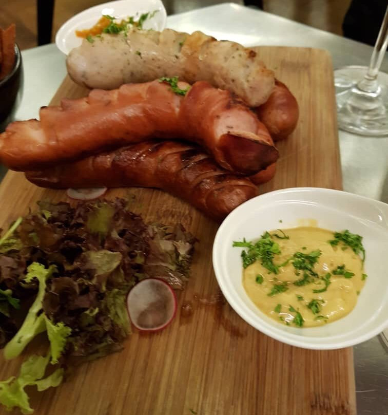 JJ Wine & Tapas
