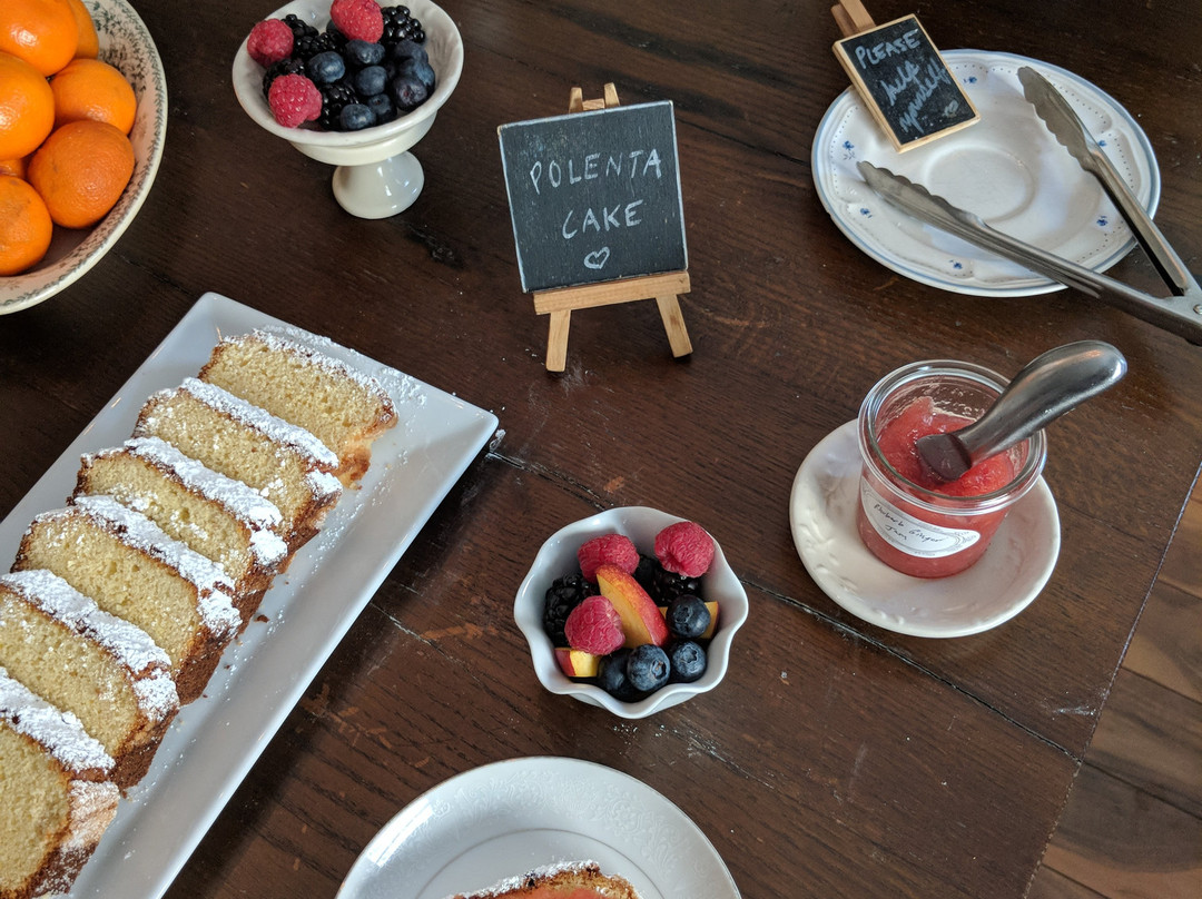 Beech Tree Inn- Brookline主图