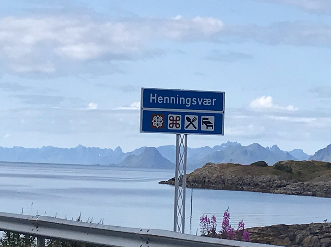 Fast Hotel Henningsvær主图
