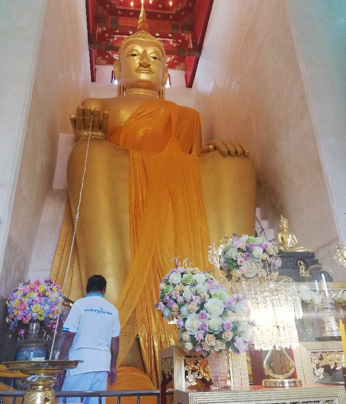 Wat Pa Lelai Woraviharn-素攀武里必去景点