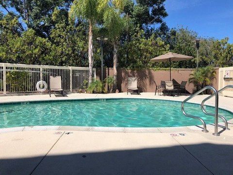 希尔顿欢朋套房酒店-千橡主图