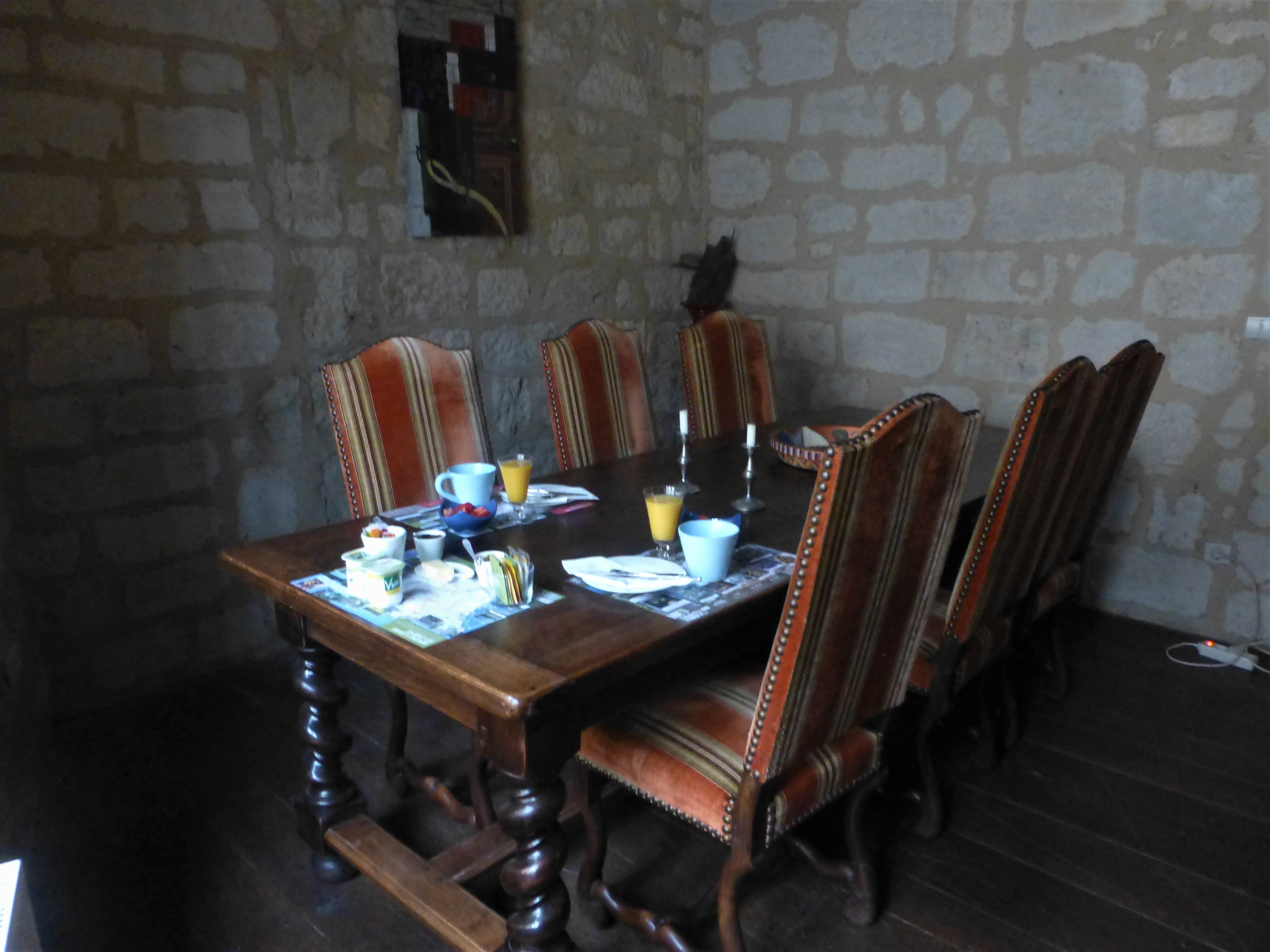 Logis de la Tour-餐饮