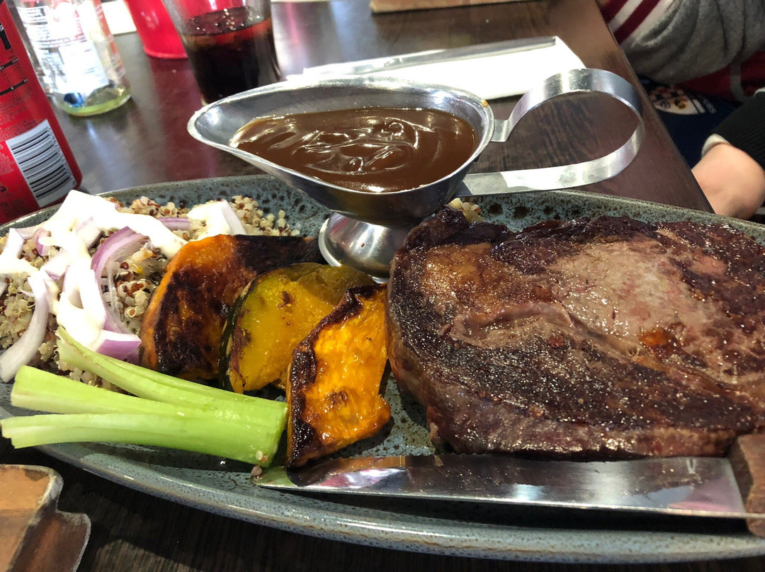 Cow & Calf Hotel主图