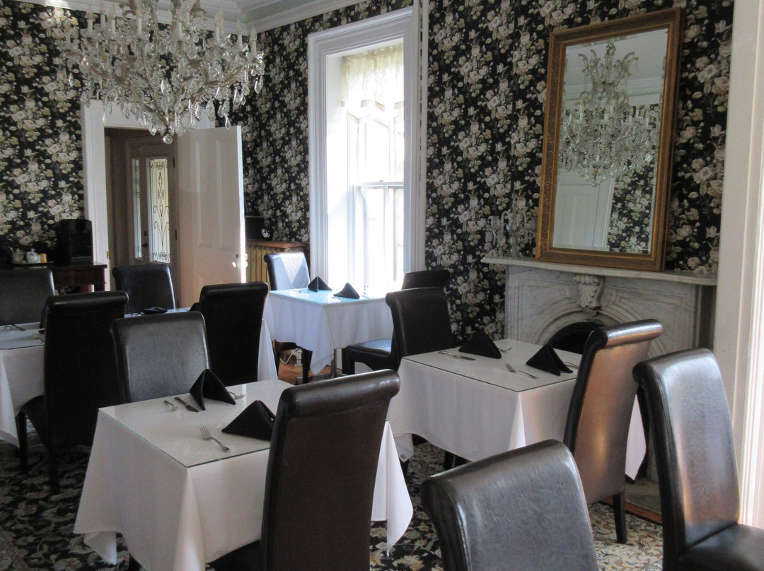 Stone Maiden Inn主图