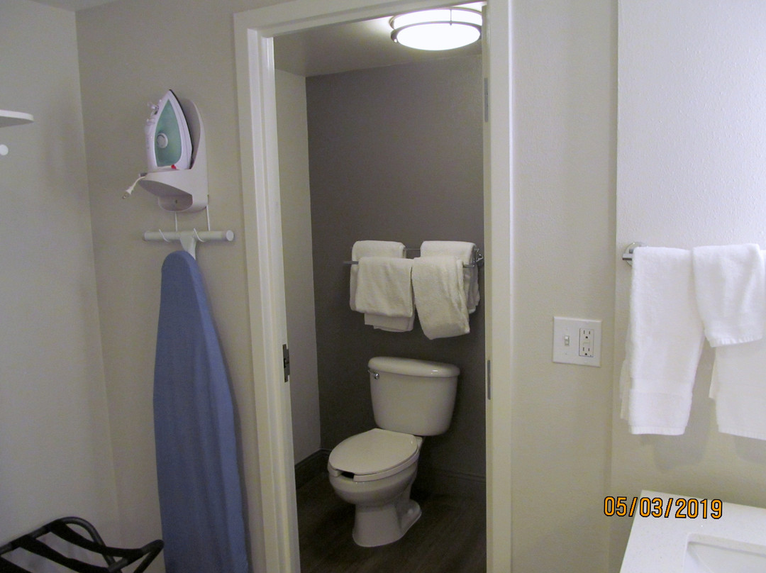 La Quinta Inn & Suites by Wyndham Warwick Providence Airport主图