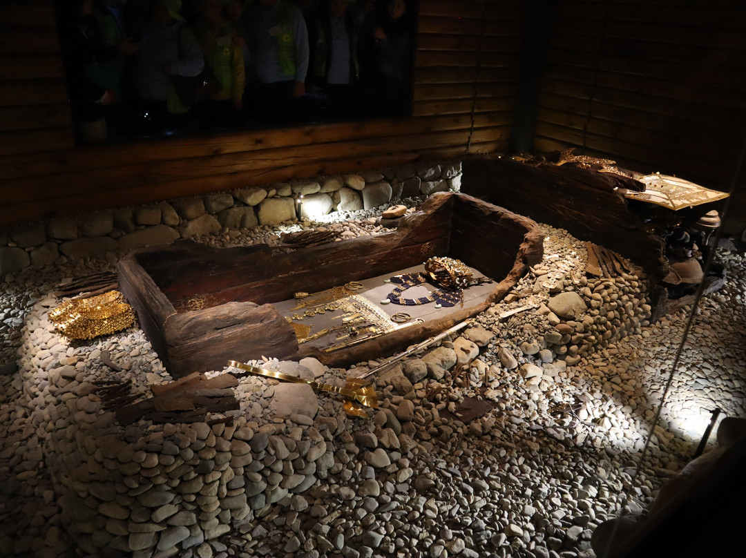 Royal Tomb of King Taejong Muyeol景点图片